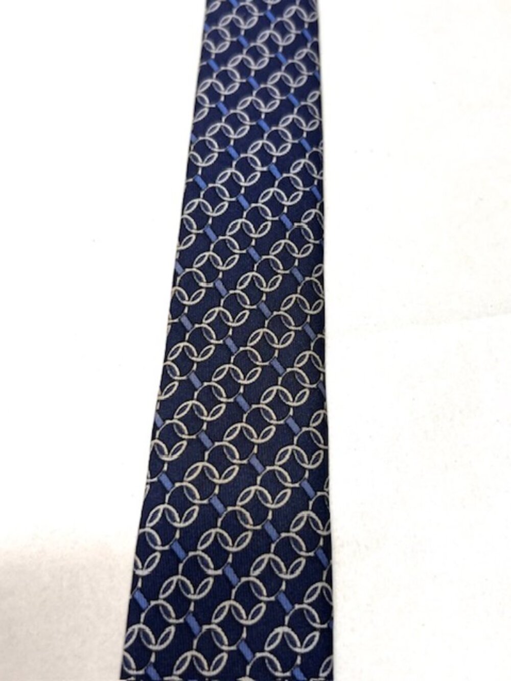 Set: 2Classic Neck-Ties SilkHERMES Paris & Brighton House +1 Burberry Handker(70 - Picture 9 of 16